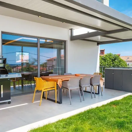 Ferienhaus In Mit Privatem Pool Und Meerblick *