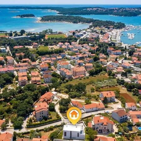 Feriehus Ferienhaus In Mit Privatem Pool Und Meerblick Medulin